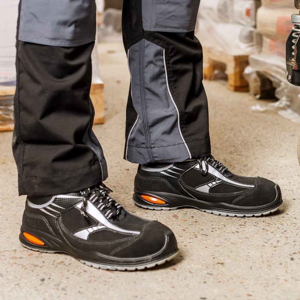 pics/Feldtmann 2016/Fußschutz/elysee-34425-sanza-sicherheitshalbschuhe-schwarz-s3-src.jpg